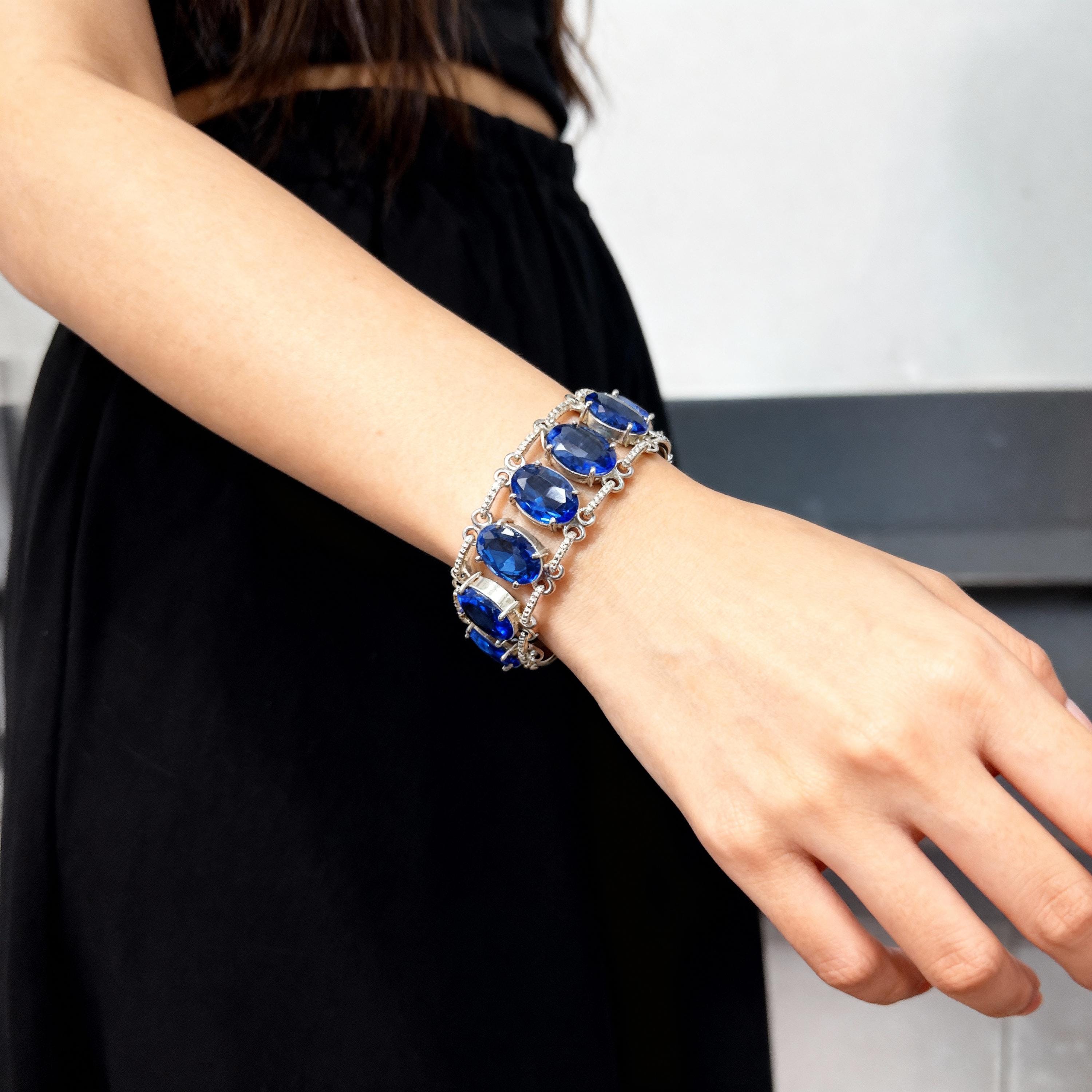 Bracelet Vintage En Argent Avec Pierre Bleue (saphir ?) Et 34 Strass Brillants, Occasion