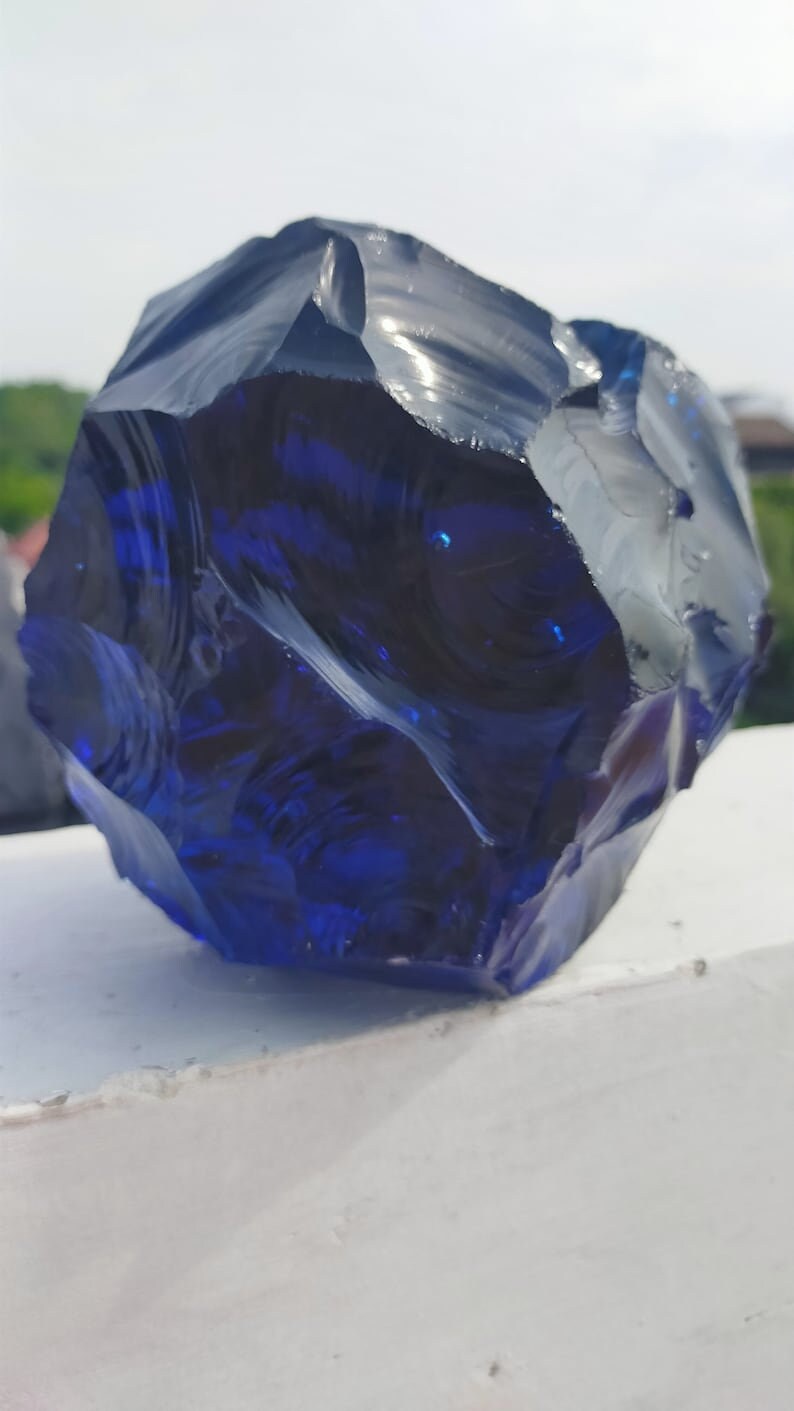 High Quality Certified Natural 800.00 Carat Blue Obsidian High Quality Certified Natural 800.00 Carat Blue Obsidian