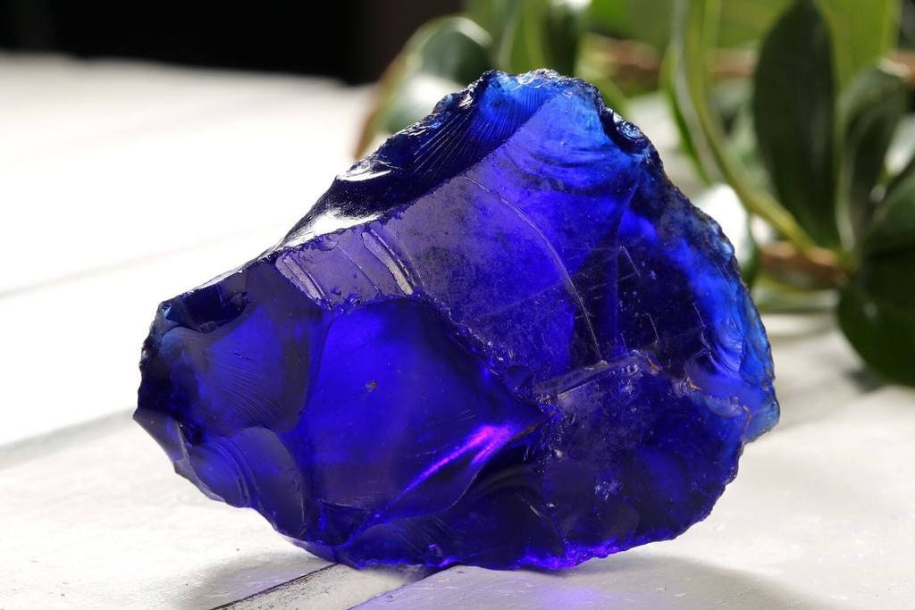 High Quality Natural 625.00 Carat Certified Blue Obsidian High Quality Natural 625.00 Carat Certified Blue Obsidian