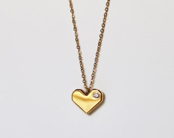 Solitaire cz heart necklace, Delicate Heart Love Necklace,  Dainty Gold Heart Necklace, Minimal Everyday Necklace, Gift for her