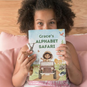 Personalisierte Alphabet Safari Namen Buch, benutzerdefinierte Charakter, Andenken Kind Geschenk, Aquarell ABC Buch, Kleinkind Geschenk für Baby, benutzerdefinierte Geschichtenbuch