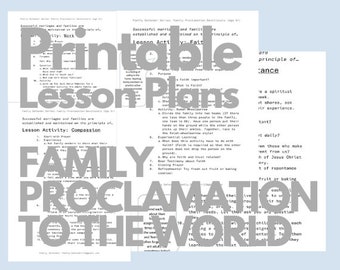 Puede incluir: Planes de lecciones imprimibles para familias con el texto "Family Proclamation Devotionals" y "Lesson Activity: Compassion" y "Lesson Activity: Faith". El texto está en blanco y negro sobre un fondo blanco.