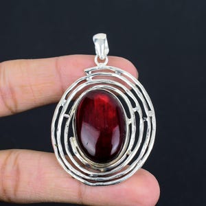 Red Fire Labradorite Pendant Gemstone Antique Pendant 925 Sterling Silver Pendant Designer Jewelry Handmade Brand New Pendant Gifts For Wife