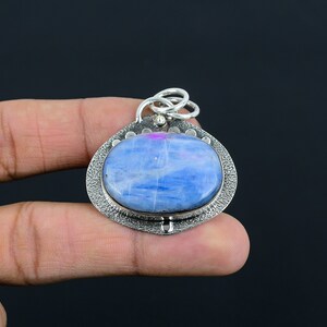 Ciondolo in cianite fatto a mano: gioielli antichi in argento sterling