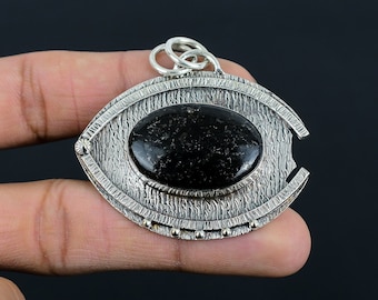 Ciondolo Nuummite fatto a mano: gioiello in argento sterling 925 con pietre preziose