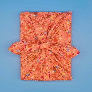 Tessuto Furoshiki in cotone con motivo a fiori di ciliegio in 2 misure, fatto a mano
