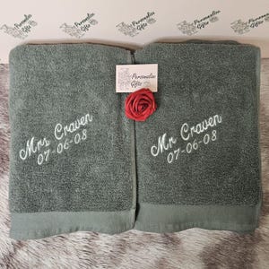 Mr & Mrs wedding bath towels large set of 2 personalised gift for couples embroidered stitched with name bridal shower customised and large