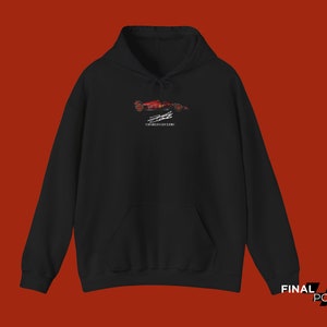 sweat à capuche leclerc avec voiture, signature charles leclerc, sweat à capuche fan f1 ferrari, idée cadeau leclerc, vrai sweat-shirt de voiture ferrari f1 Schwarz