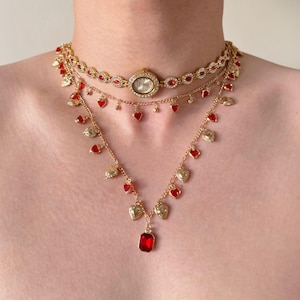 Vintage Red Heart Watch Choker Necklace Set,Layered Gold Necklace with Retro Watch, Ruby Heart Charm & Romantic Victorian Aesthetic