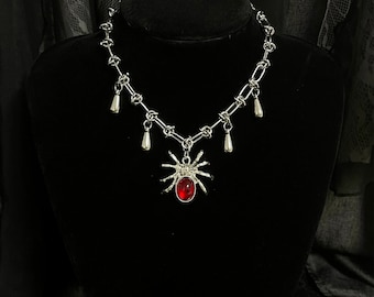 silver spider necklace,gothic spider pendent,red garnet spider necklace,spider Inspired pendent necklace unisex,cyberpunk Chain Jewelry