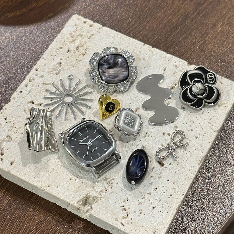 Punkklocka Chokerhalsband, Konstinspirerat Funky Klockhalsband Cyberpunk Y2K Grungehalsband, Nyckfullt Halsband, Trendigt Clutter Coolt Halsband bild 9