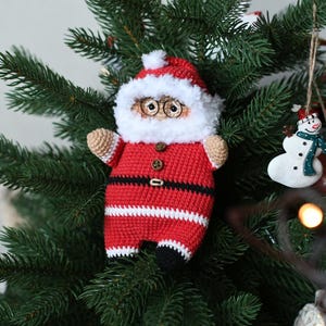 Santa Claus crochet pattern. Amigurumi Santa Claus pattern. PDF. English. Digital product image 2