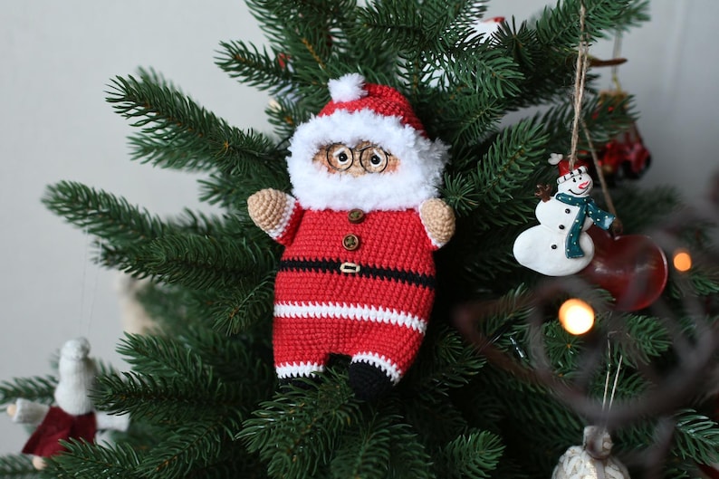 Santa Claus crochet pattern. Amigurumi Santa Claus pattern. PDF. English. Digital product image 2