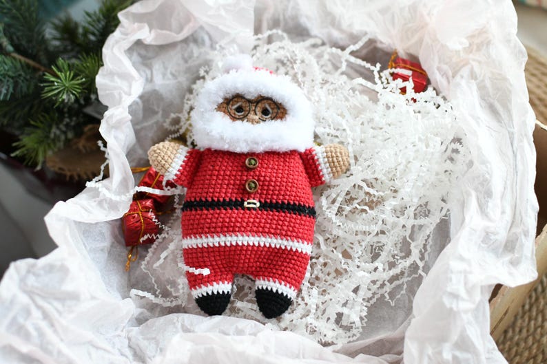 Santa Claus crochet pattern. Amigurumi Santa Claus pattern. PDF. English. Digital product image 8