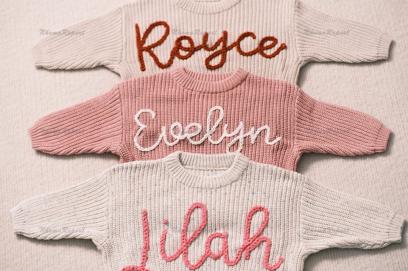 Personalized Baby Sweater with Hand-Embroidered Name & Monogram A Precious Gift from Aunt for a Baby Girl-Christmas gift zdjęcie 3