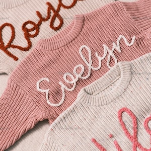 Personalized Baby Sweater with Hand-Embroidered Name & Monogram A Precious Gift from Aunt for a Baby Girl-Christmas gift zdjęcie 2