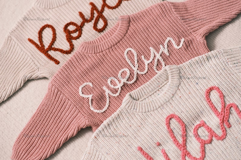 Custom Baby Sweater Adorned with Hand-Embroidered Name & Monogram A Cherished Gift from Aunt for Baby Girl-Christmas gift zdjęcie 4