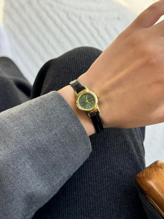 New design watch for girl hotsell