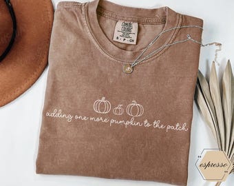Thanksgiving Pregnancy Announcement Shirt, Family Reveal Shirts, Mommy to Be Shirt