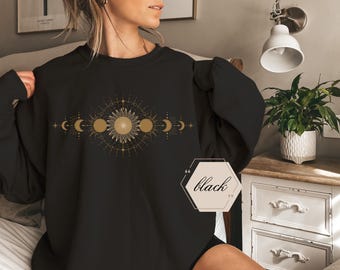 Sweatshirt céleste Art des phases de lune, pull lune mystique, tenue bohème lune astronomie, lune spirituelle, pull bohème, chemise céleste