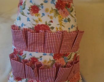 vintage Floral / Gingham Checks Egg Gathering Apron