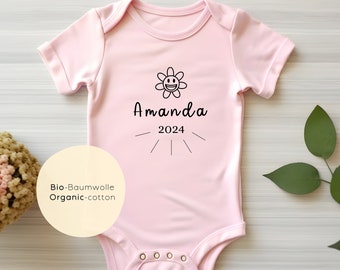 Personalized baby bodysuit, newborn, baby bodysuit for birth year, minimalist bodysuit name, pregnancy announcement birth