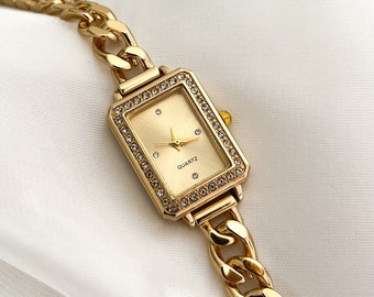 Zierliche minimalistische Gold-Damenuhr im Vintage-Stil, Vintage-Design, kleines Zifferblatt, Uhr für Frauen, Geschenk für Sie, langlebige Schnalle, täglicher Gebrauch