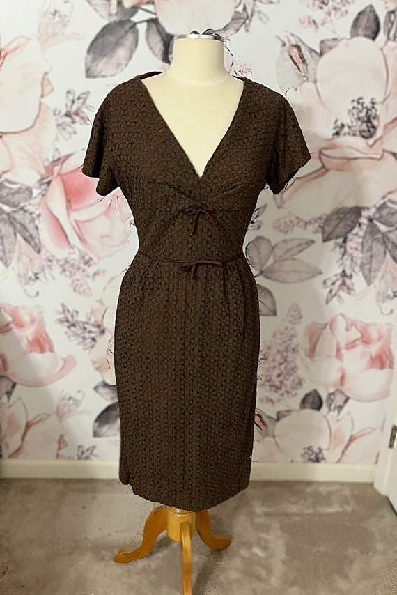 1950's/60's Brown Lace Wiggle Dress - image 1