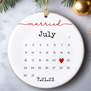 Mr und Mrs Weihnachtsverzierung, personalisiertes Hochzeitsgeschenk, erste verheiratete Weihnachtsverzierung 2023, frisch verheiratetes Geschenk, unsere erste Weihnachtsverzierung