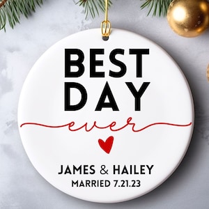 Mr und Mrs Weihnachtsverzierung, personalisiertes Hochzeitsgeschenk, erste verheiratete Weihnachtsverzierung 2023, frisch verheiratetes Geschenk, unsere erste Weihnachtsverzierung