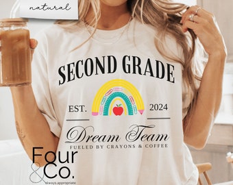 2年生ドリームチーム先生シャツ、ユニセックスベラキャンバスTシャツ