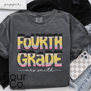 Camisa personalizada de maestro de cuarto grado, camisa de maestro con letra de lápiz, camisa de maestro de cuarto grado, camisa de maestro personalizada