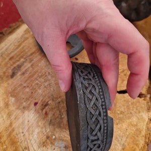 porte encens style gothique