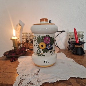 Earthenware Salt Pot - Altar Tool for Witches, Wizards, Pagans, Wiccans, Witches - Rituals - Magic - Curiosities