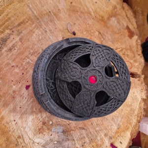 porte encens style gothique