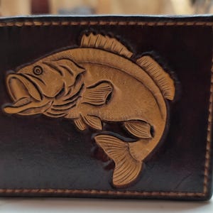 Cartera plegable de lubina negra hecha a mano