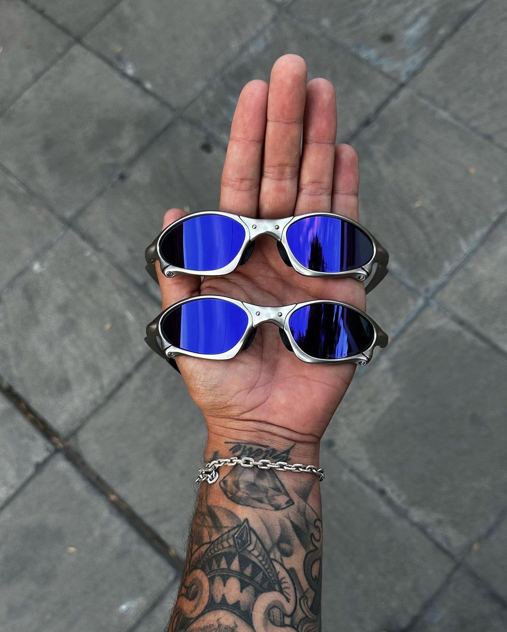 Oakley Frogskins Polarized Sunglasses 
