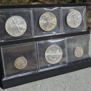 Coin Flip Display Stand (2 Tier) – Showcase Coins in Flips