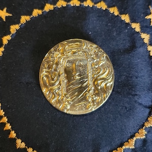 1980s Art Nouveau Flowing Hair Lady Brooch