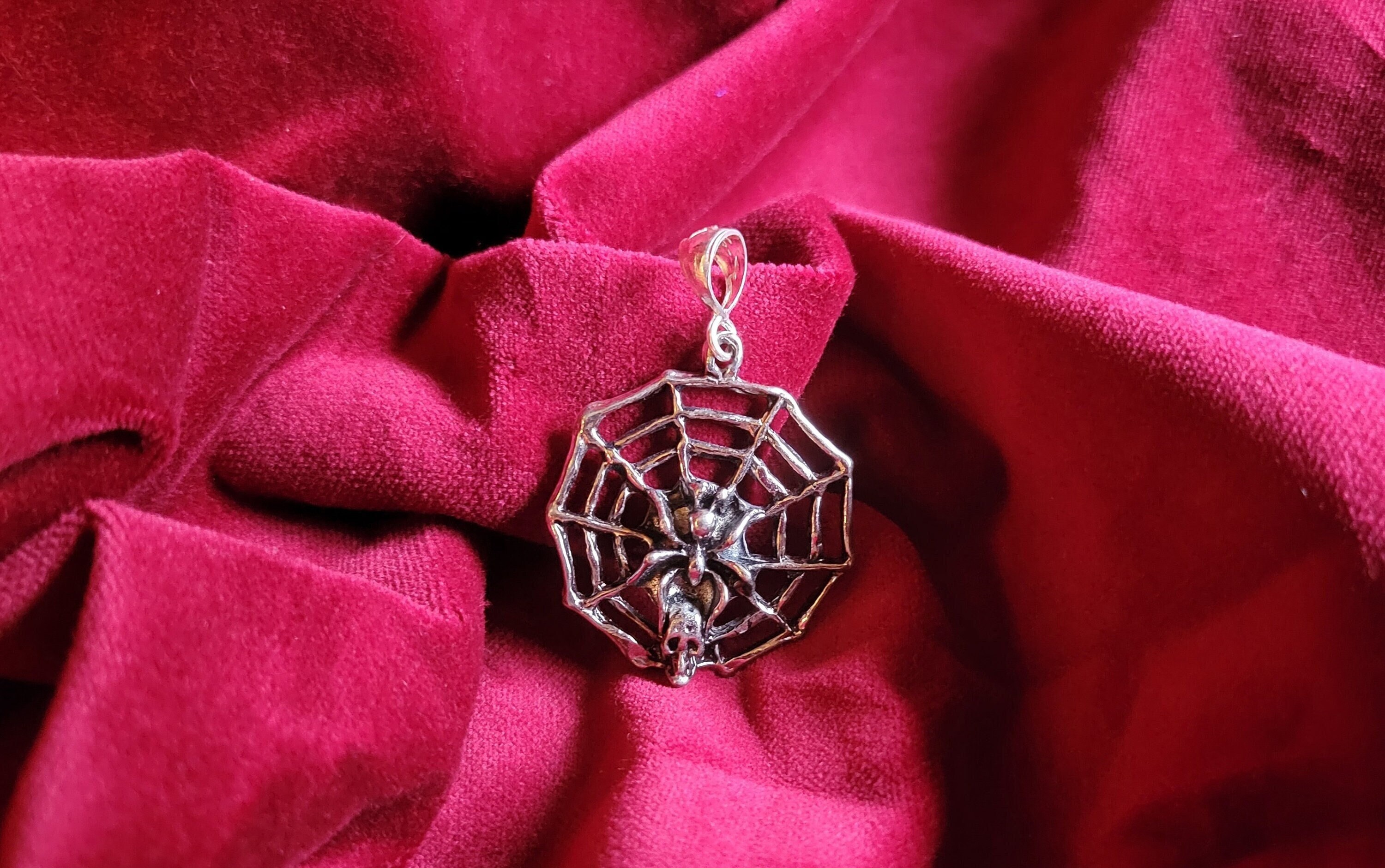 Spider Embracing Skull Silver Pendant circa 1980s