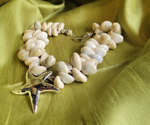 1980s Statement Starfish Shell Necklace - image 3