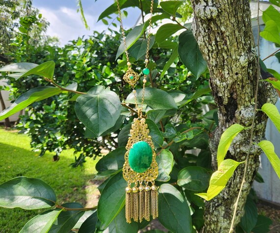 Victorian-Style Statement Orientalist Tassel Neck… - image 2