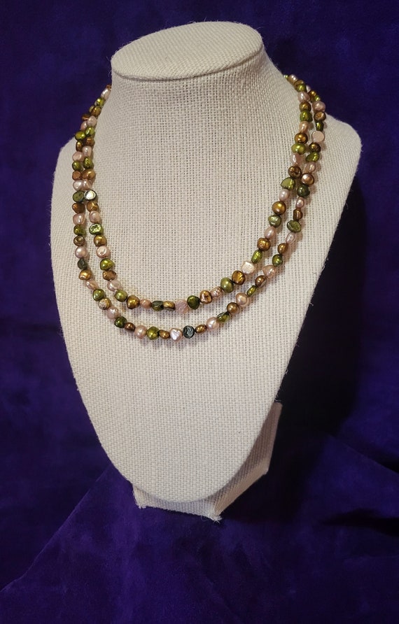 Autumn Freshwater Pearl Necklace circa 1980s