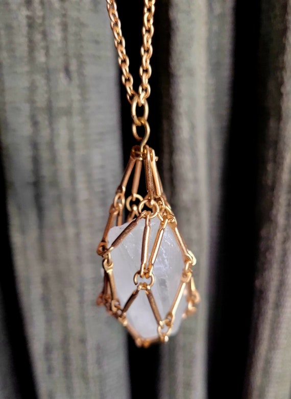 Quartz Pendulum Necklace / Vintage 1980s Natural R