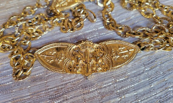 1980s Joan of Arc Signature Statement Gold Tassel… - image 9
