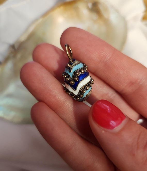 Multi-Blue Mood Egg circa 1980s - image 5