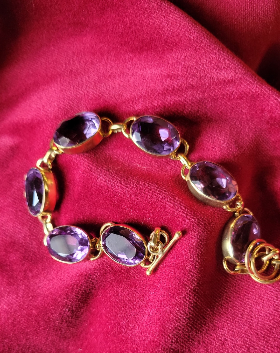 Midcentury Amethyst Bracelet Circa 1960s / Gold Bezel Amethyst