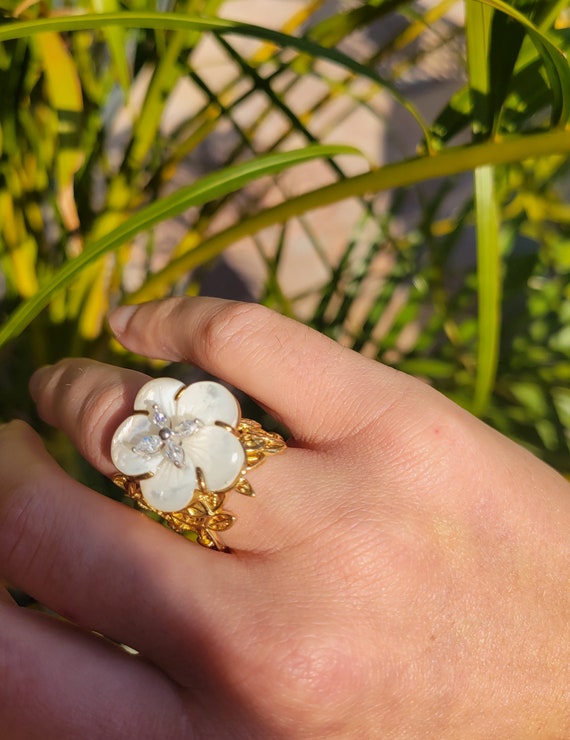 Floral Garden Mother of Pearl Flower Ring - image 2