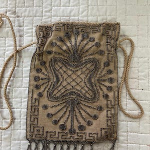 Borsa da donna antica con perline