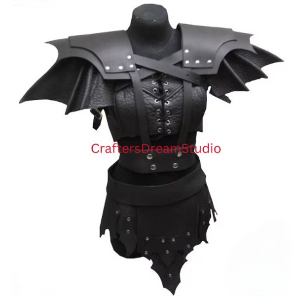 Genuine Leather Woman Armor perfect for re-enactment LARP and SCA events. This armor is designed to offer both authenticity and durability.